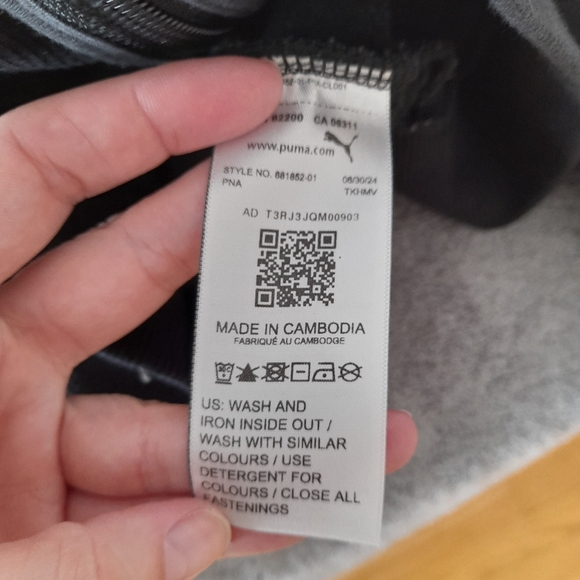 Puma Black Zip Up Sweater - Picture 8 of 9